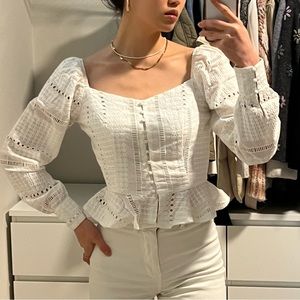 ✨NEW WITH TAG✨ LEA & VIOLA BUTTON DOWN DETAILED TOP